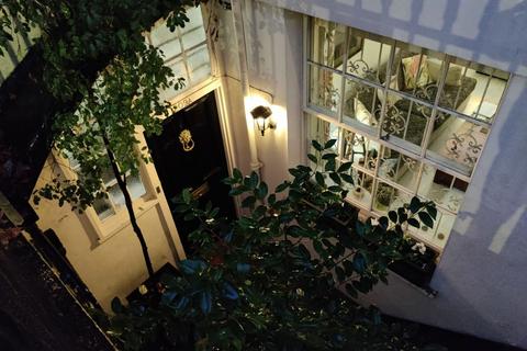 1 bedroom flat for sale, Sussex Gardens, London, W2