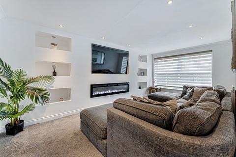 5 bedroom detached house for sale, Buchanan Close, Widnes WA8
