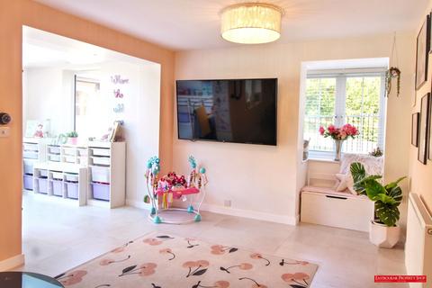 32 Carnforth Crescent, Eastbourne, BN23 8NJ