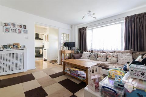 undefined, Paslowes, Basildon SS16