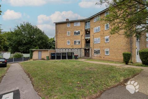 2 bedroom flat for sale, Danbury Down, Basildon SS14