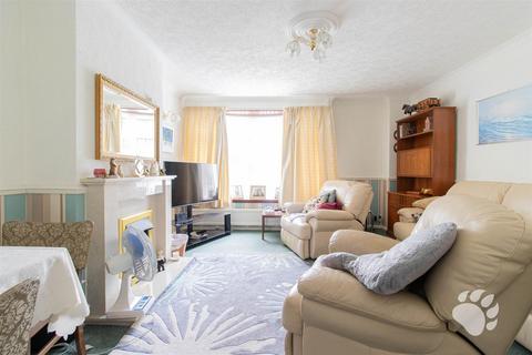 3 bedroom end of terrace house for sale, Salesbury Drive, Billericay CM11