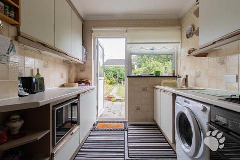 3 bedroom end of terrace house for sale, Salesbury Drive, Billericay CM11
