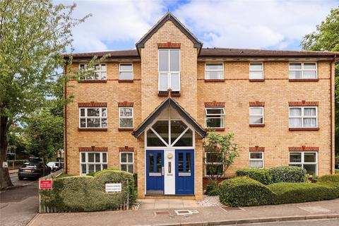 Monmouth Close, London, W4