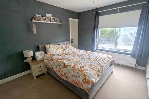 2 bedroom end of terrace house for sale, Claremount Road, Halifax HX3