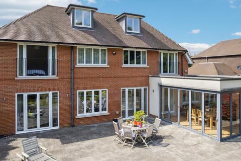undefined, Cherry Tree Road, Beaconsfield, HP9