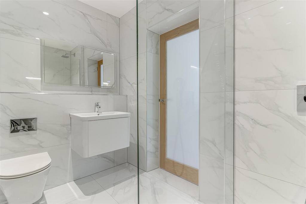Bedroom 2 Ensuite - A.jpg