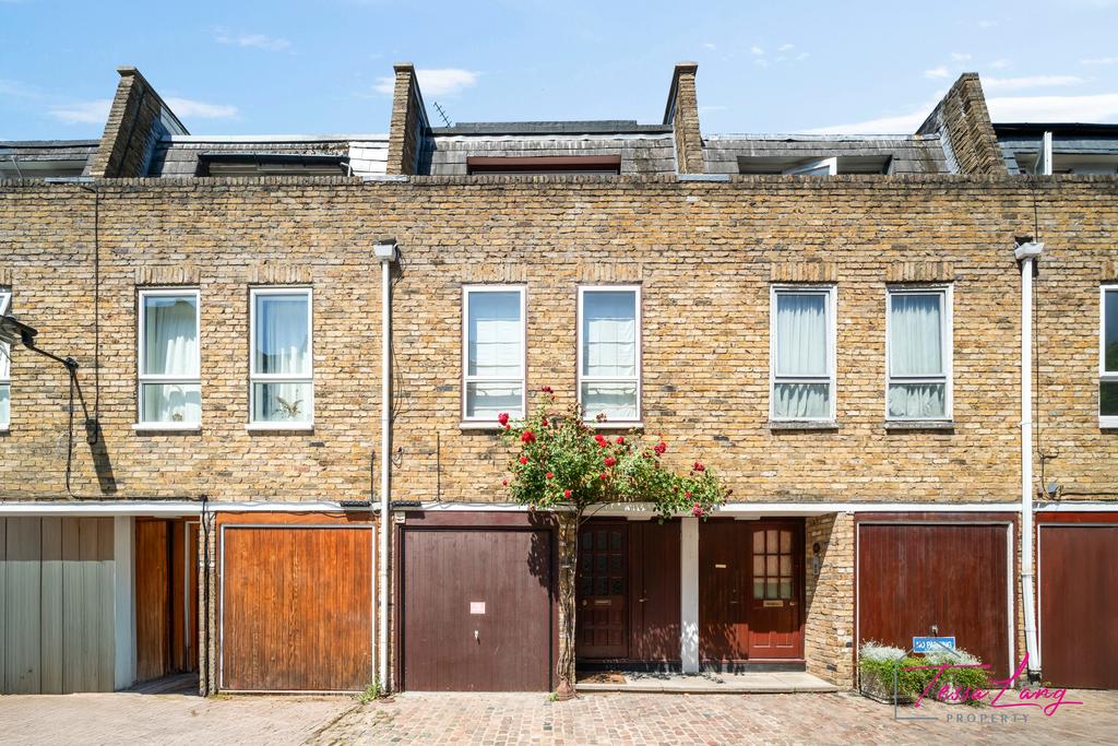 Elizabeth Mews Exterior