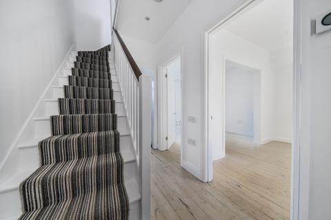 37 Pendragon Road, Bromley, BR1 5JZ