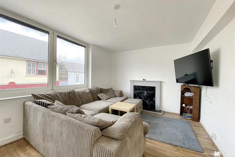 undefined, Milford Street, Saundersfoot