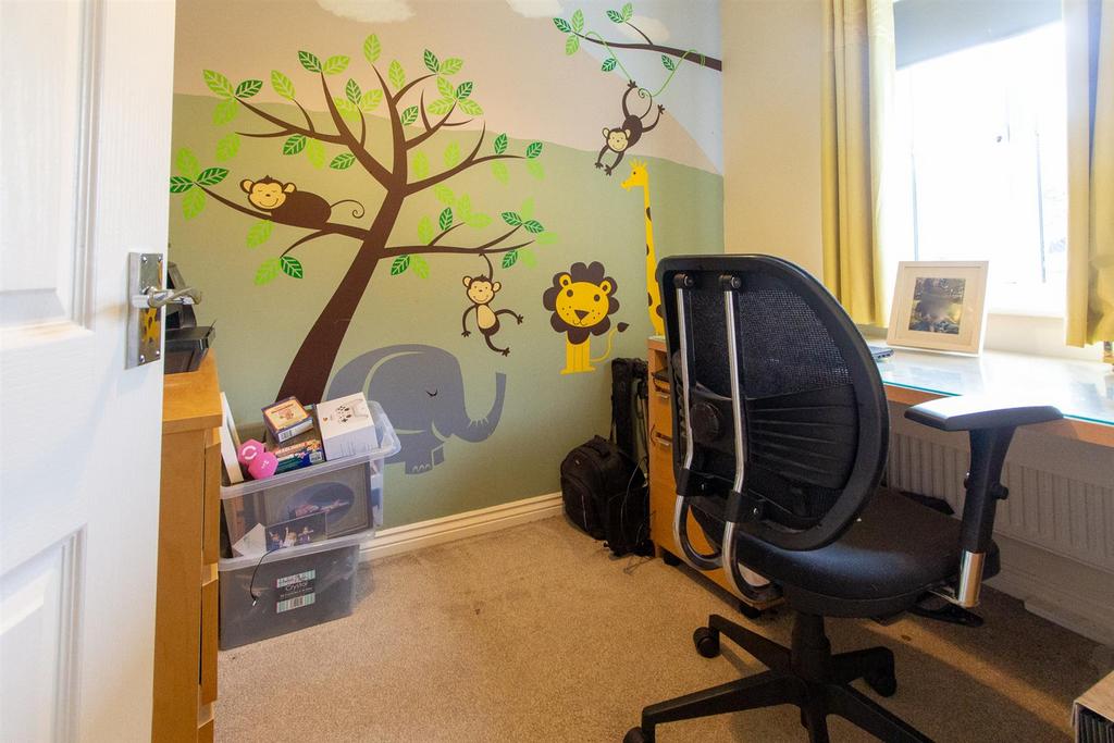 66 Cedar Av - Bedroom-2.jpg