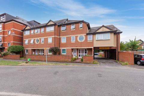 undefined, Grove Close, Slough SL1