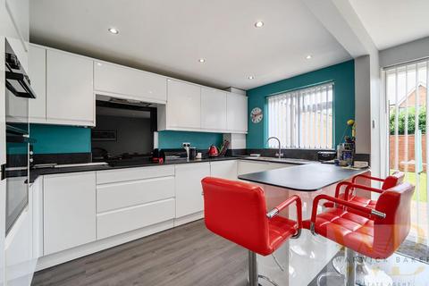 19 Cheal Close, Shoreham-by-sea, BN43 5RQ