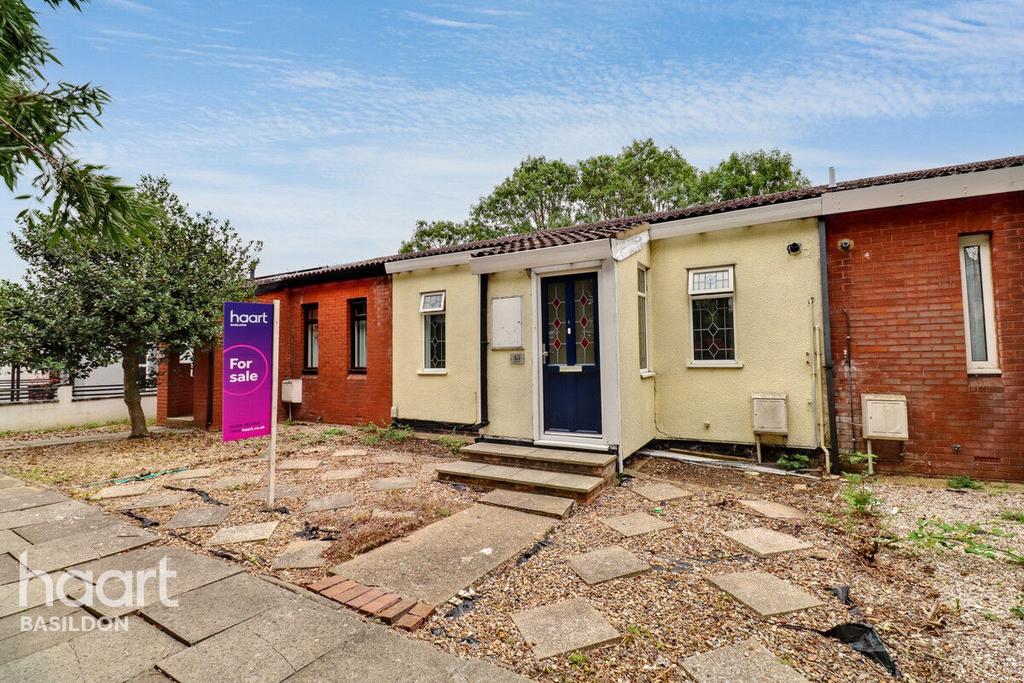 Maydells Basildn Fleetway, Basildon 3 bed terraced house - £280,000