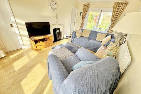 undefined, Humberston Fitties, Humberston, Grimsby, N.E. Lincs, DN36 4EZ