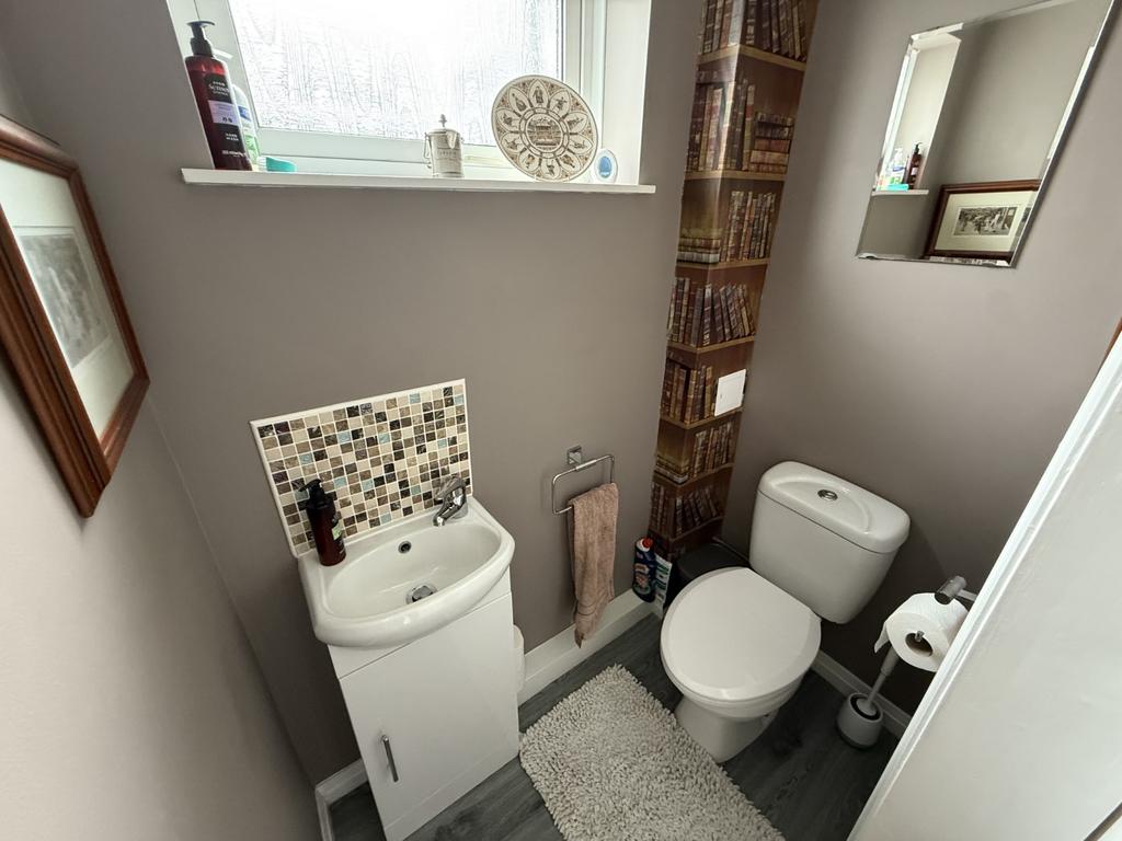 Walk-in Cloakroom