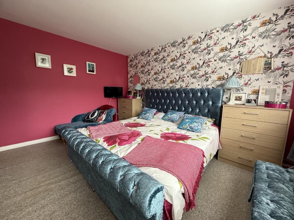 Front Double Bedroom 1
