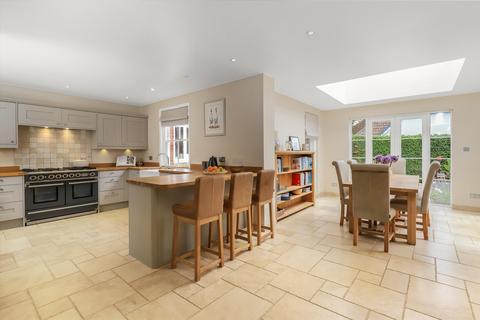 undefined, The Crescent, Romsey, Hampshire, SO51