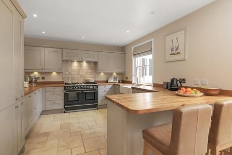 undefined, The Crescent, Romsey, Hampshire, SO51