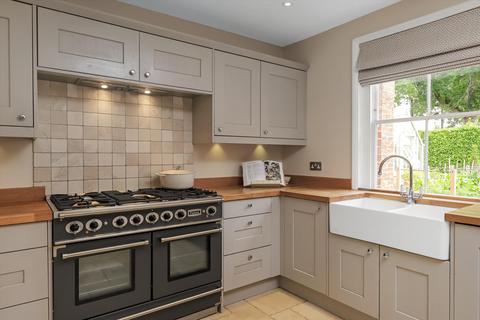 undefined, The Crescent, Romsey, Hampshire, SO51