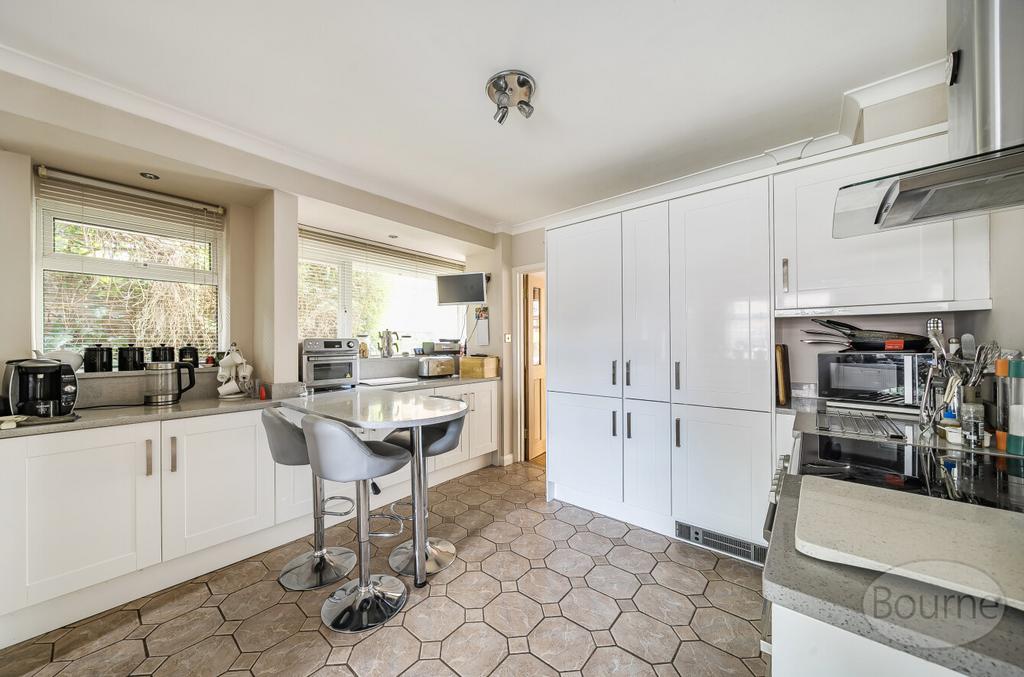 Db94256f-741f-489...