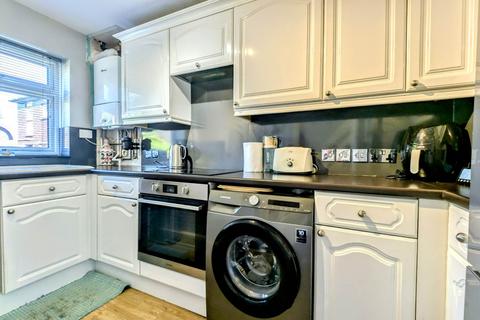 29 Sutherland Close, Whitehill, Bordon, GU35 9RE