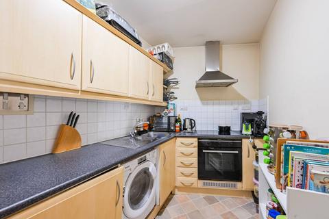 2 bedroom flat for sale, Observatory Mews, E14, Canary Wharf, London, E14