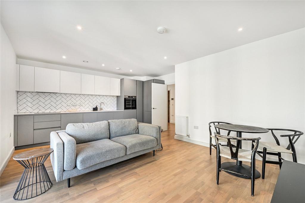 Apartment in Southall - View 2