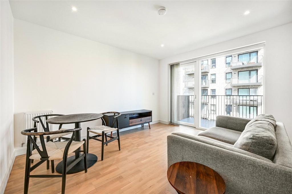 Apartment in Southall - View 3