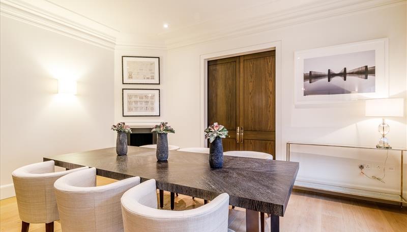 Dining area.jpg
