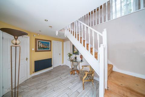 undefined, Pool Close, Shareshill, Wolverhampton WV10