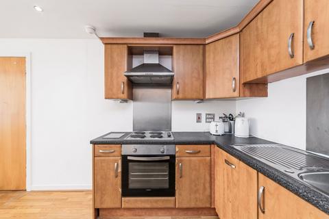 undefined, Flat 8/3, 72  Lancefield Quay, Glasgow
