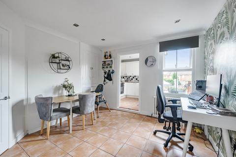 undefined, Gipsy Lane, Berkshire RG40