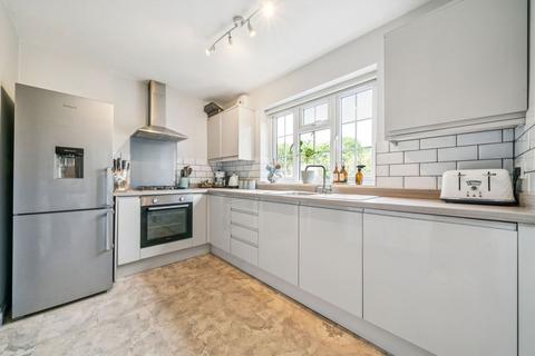 2 bedroom maisonette for sale, Berrylands, Surbiton KT5