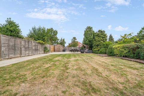 63 Berrylands, Surbiton, KT5 8JU