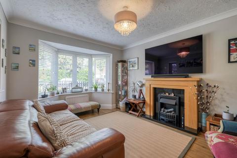 80 Hoveton Close, Redditch, B98 7HW