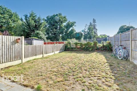 55 Dury Falls Close, Hornchurch, RM11 3AX