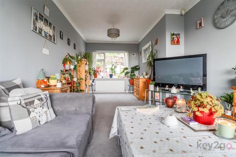 3 bedroom semi-detached house for sale, Fort Hill Road, Wincobank, Sheffield, S9