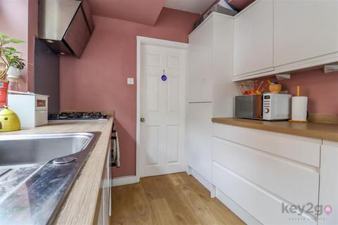 3 bedroom semi-detached house for sale, Fort Hill Road, Wincobank, Sheffield, S9