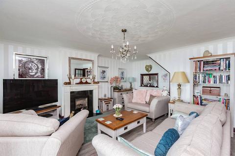 4 bedroom terraced house for sale, St. Magnus Court, St. Magnus Close, Birchington