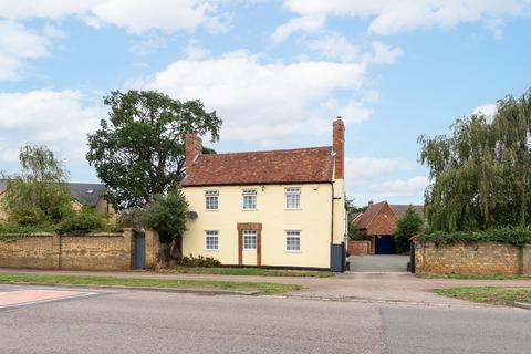 undefined, Ampthill Road, Shefford, Bedfordshire, SG17