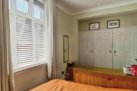 Flat 4, 21 Anchorage Road, Sutton Coldfield, B74 2PJ