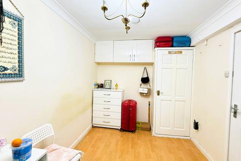 undefined, Birkbeck Road, Romford, RM7 0QR