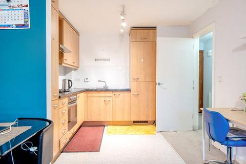 1 bedroom apartment for sale, Park View Road, Leatherhead, Surrey