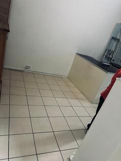 undefined, Harmondsworth, UB7