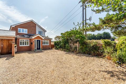 undefined, Dunstable Road, Luton LU1
