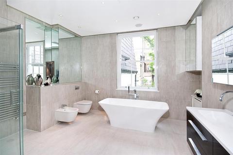 7 bedroom terraced house to rent, SHEFFIELD TERRACE, London, W8