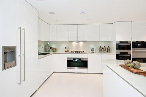 7 bedroom terraced house to rent, SHEFFIELD TERRACE, London, W8