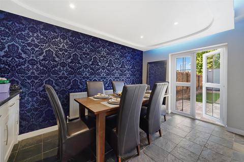 undefined, Jersey Road, Osterley TW5