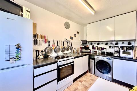 1 bedroom apartment for sale, Braybourne Drive, Osterley TW7